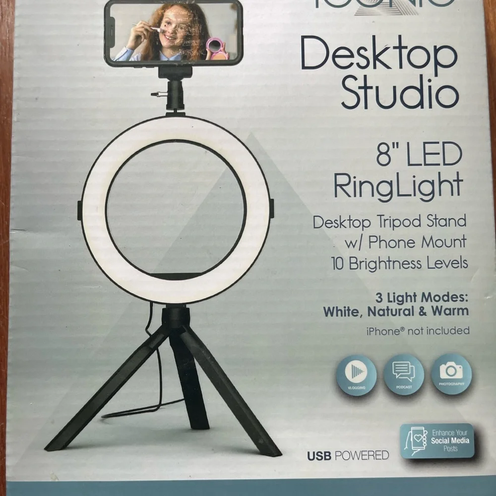 ICONIC Desktop Studio 8